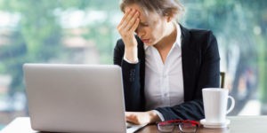 Bóle głowy a siedzący charakter pracy